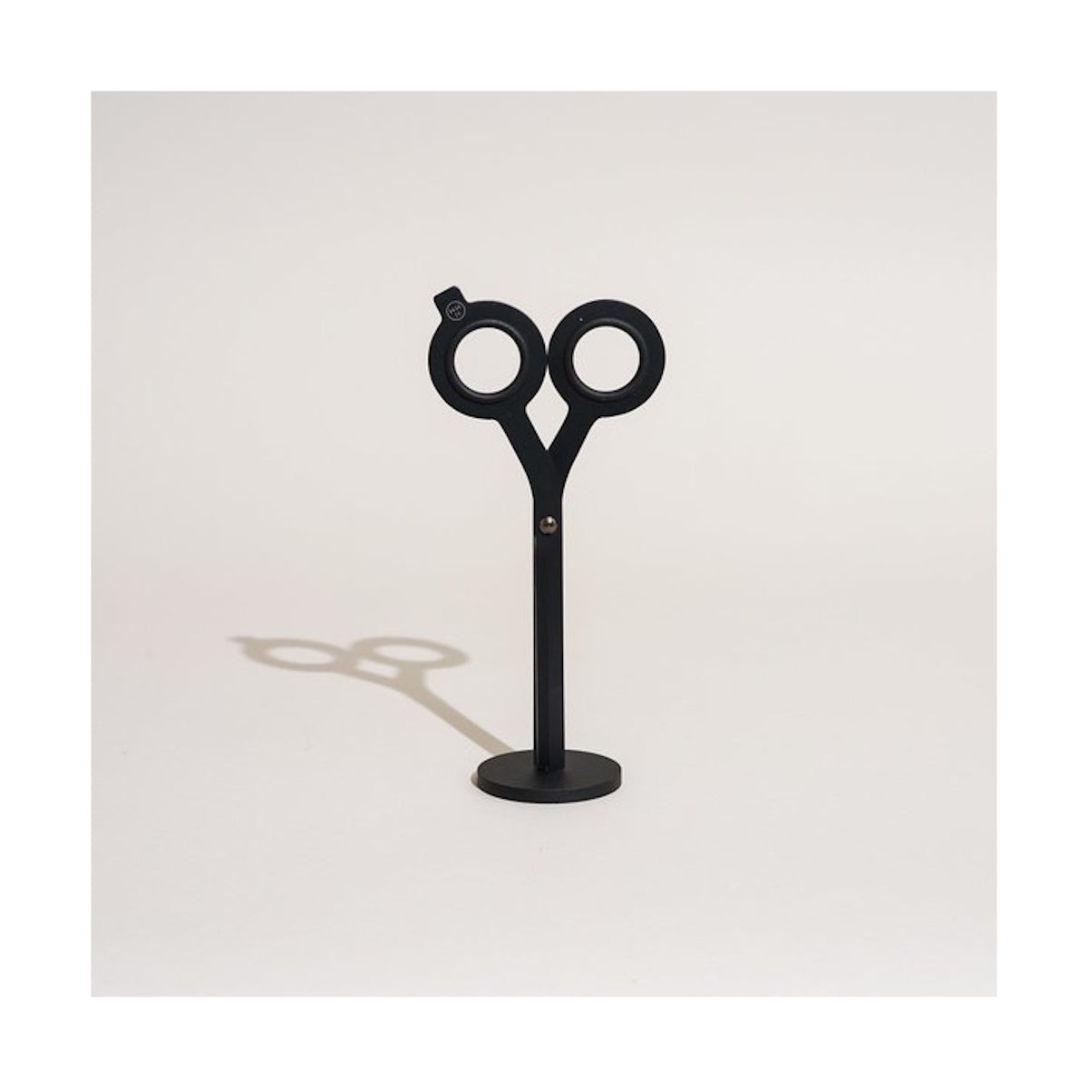 HMM Scissors W/ base Black