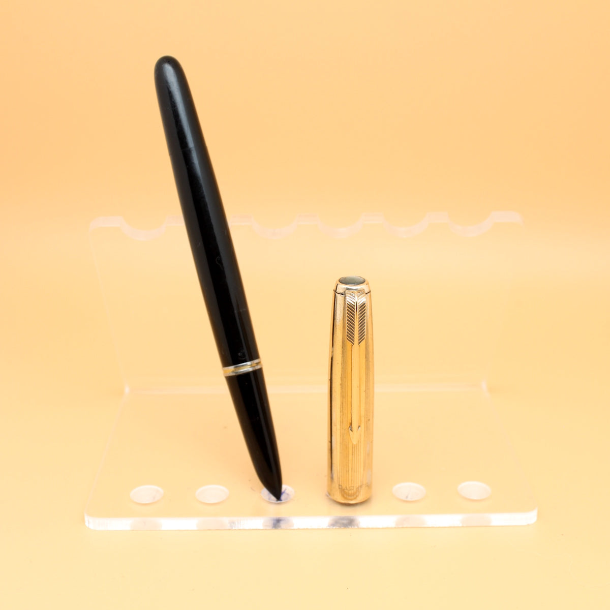 Parker 51 Vacumatic Black/Gold GT FP Fine