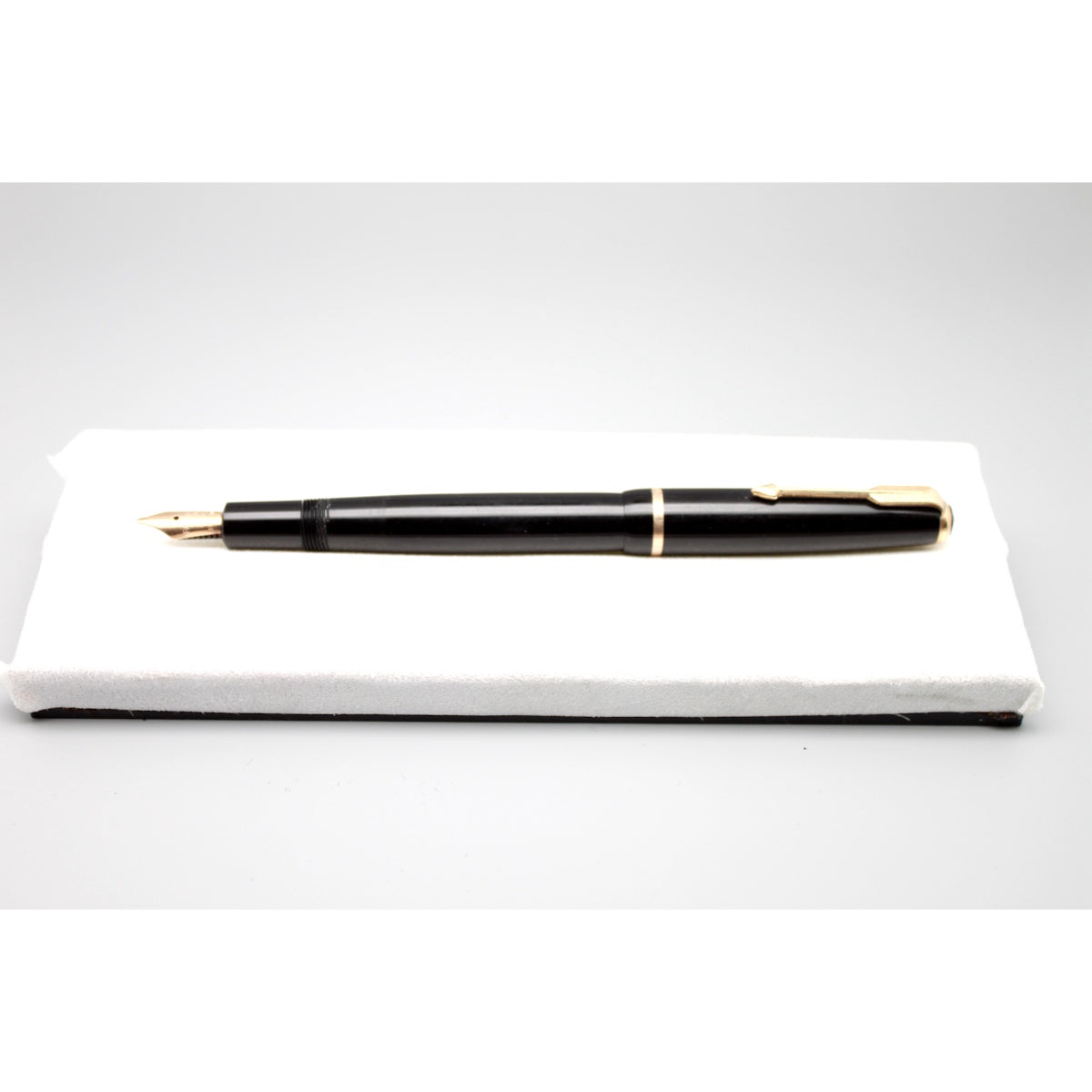 Parker Duofold Student Black GT (MID) Fountain pen