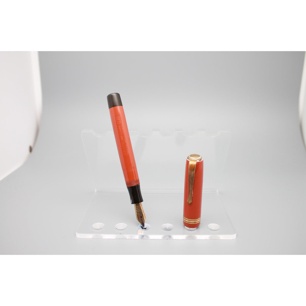 Penol De Luxe A0 Coral red Fountain pen
