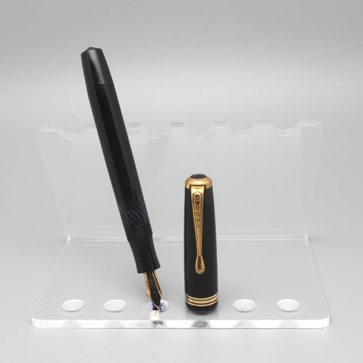 Penol Ambassador Black GT Fountain pen
