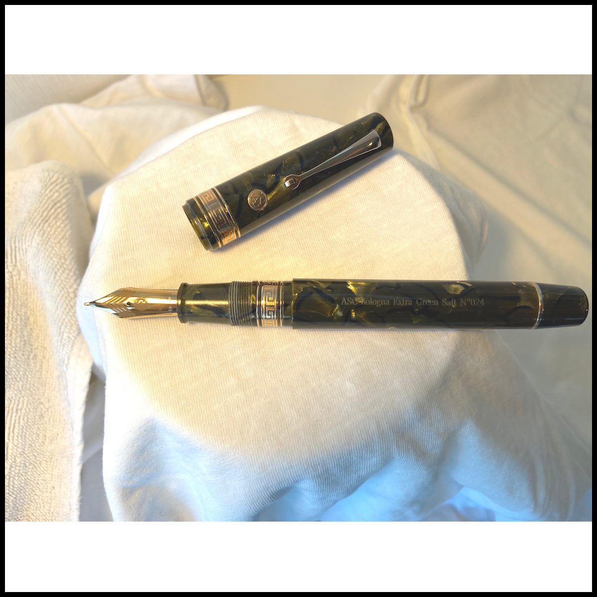 Armando Simoni Club Bologna Oversize Saft Green Fountain pen