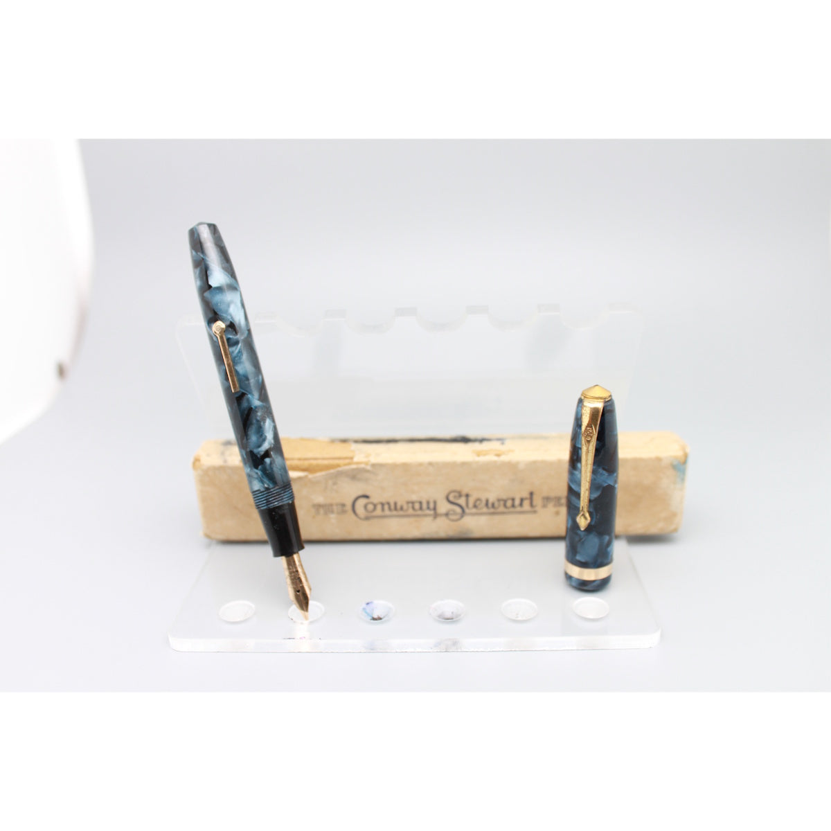 Conway Stewart No 84 Fountain pen