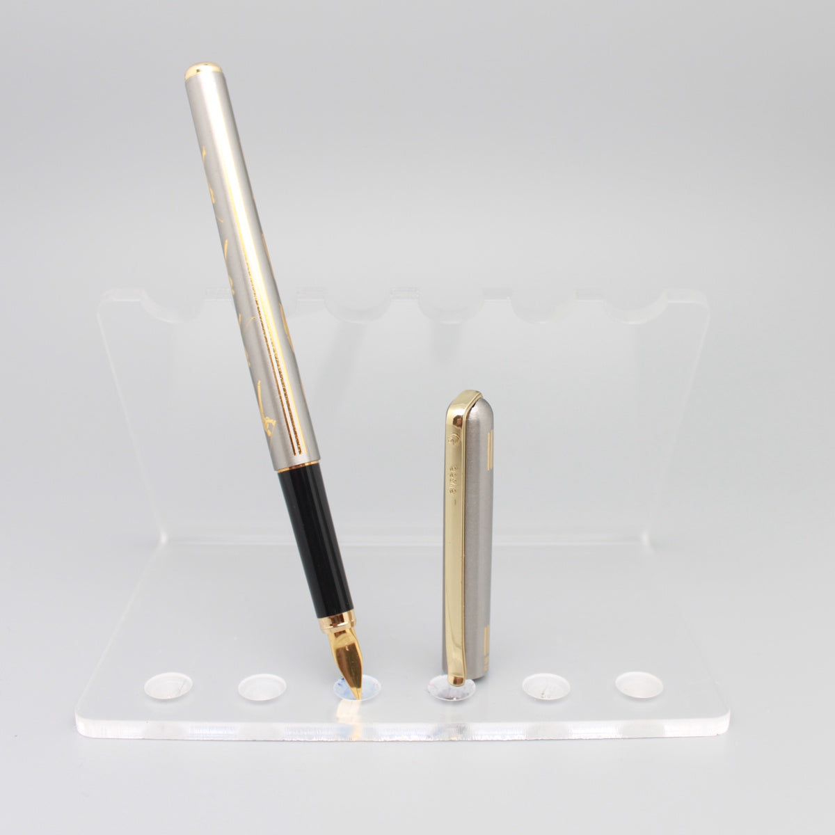 Staedtler Ellyse Steel / 24k GP Fountain pen (Med Golf tema)