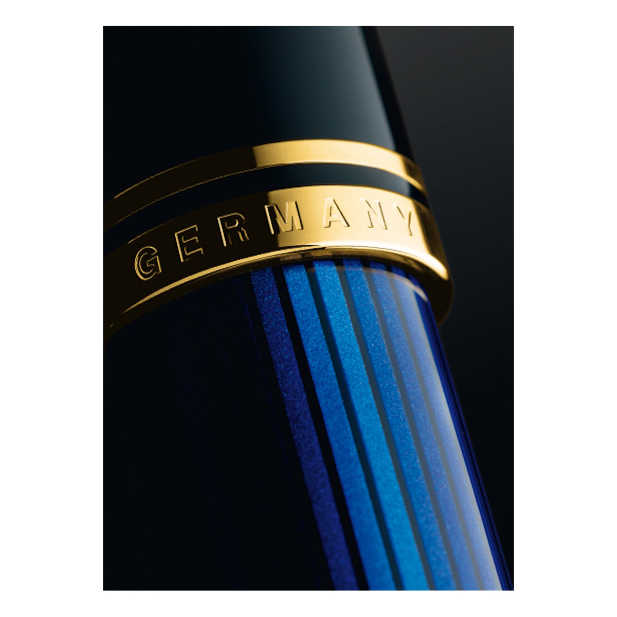 Pelikan M600 Blue / Black Fountain pen