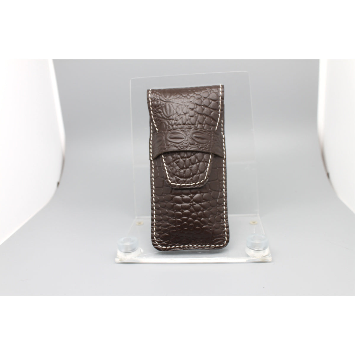 Pennfodral i läder med plats för 3 pennor