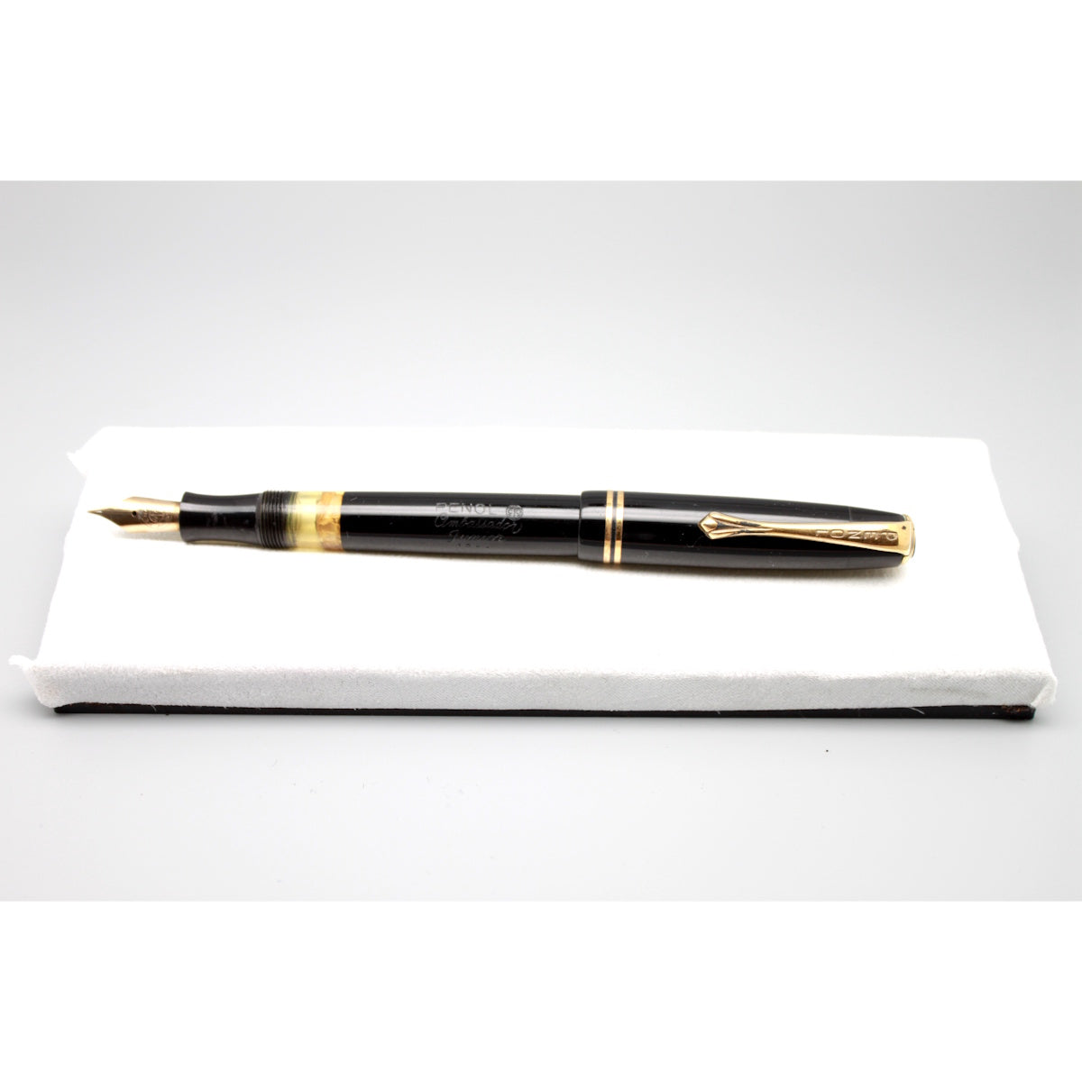 Penol Ambassador Junior 1044 Black Fountain pen